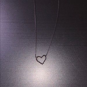Kendra Scott heart necklace